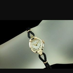 Vintage Bulova watch 14k gold